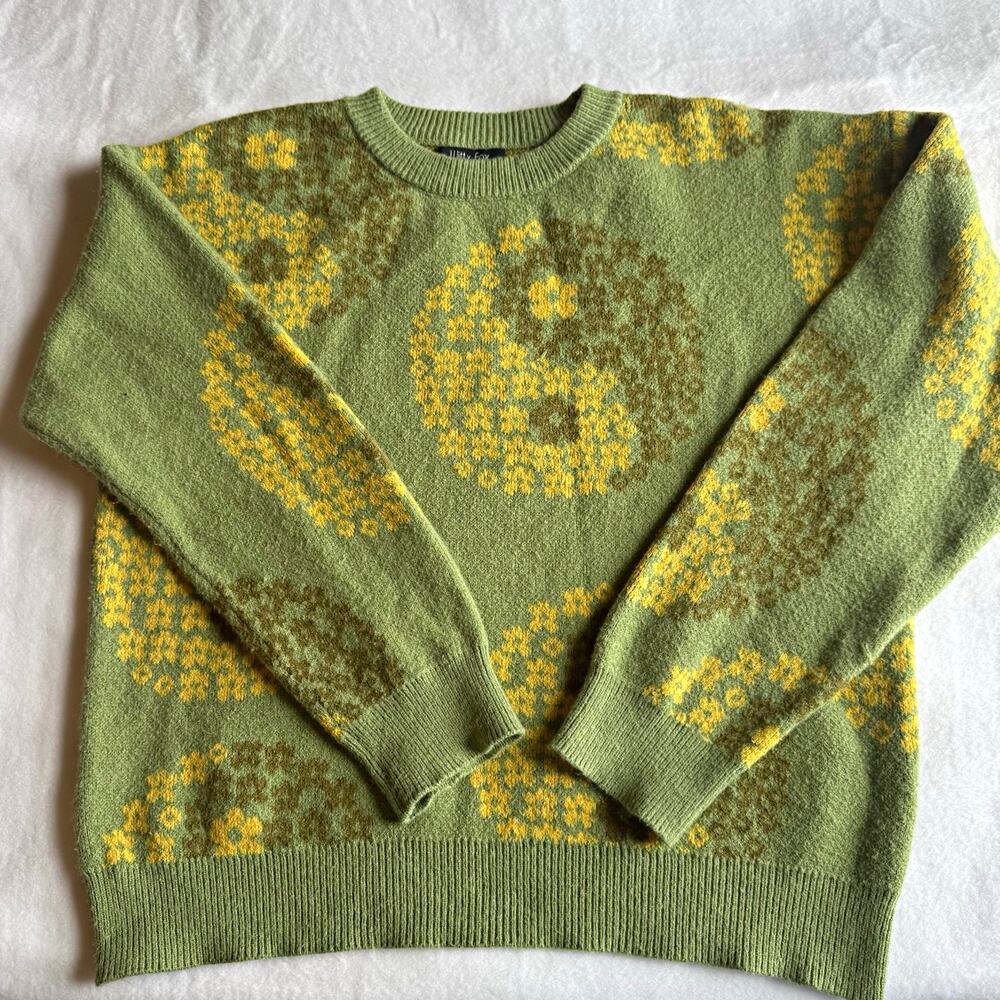 Witty Fox Women’s Green Yellow Yin Yang Knit Crewneck Pullover Sweater L